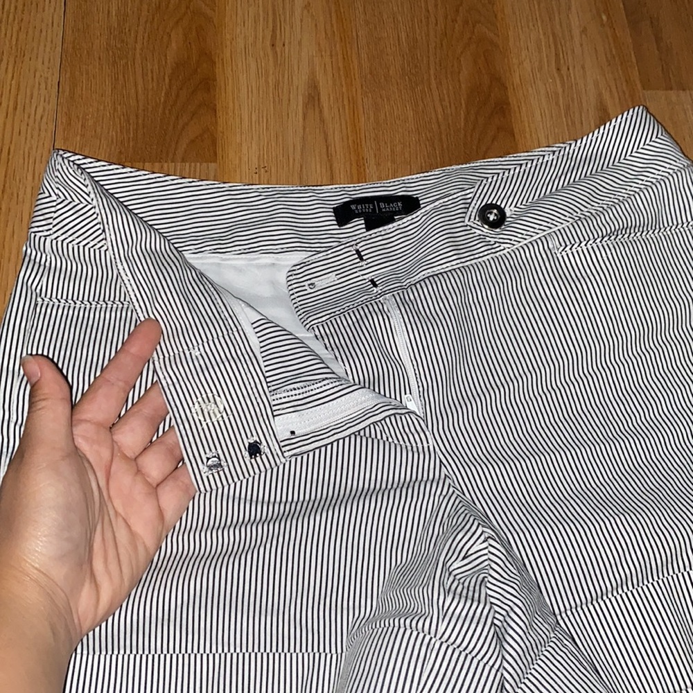Striped shorts - Picture 3 of 4